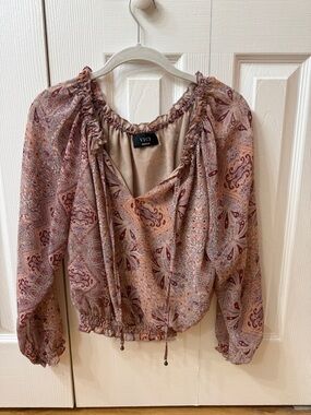 Vici Rose and Tan Paisley Peasant Top